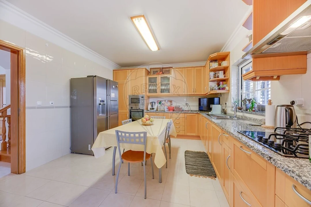 Moradia T3 para Venda em Carcavelos e Parede Foto 4