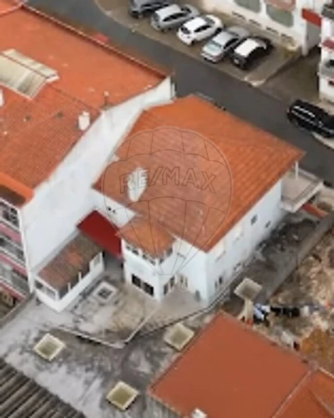 Prédio para Venda em Malveira e São Miguel de Alcainça