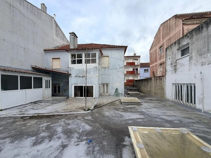 Prédio para Venda em Malveira e São Miguel de Alcainça Foto 3