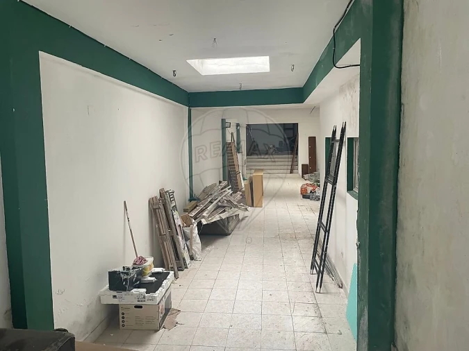 Prédio para Venda em Malveira e São Miguel de Alcainça Foto 17