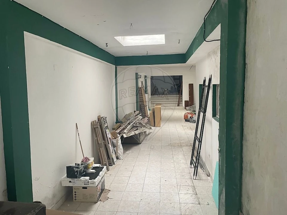 Prédio para Venda em Malveira e São Miguel de Alcainça Foto 17