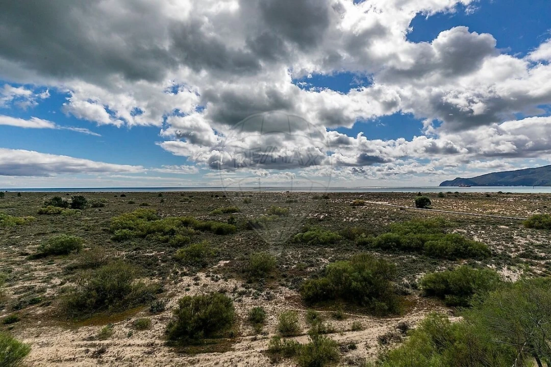 Apartamento T1 para Venda em Carvalhal Foto 32