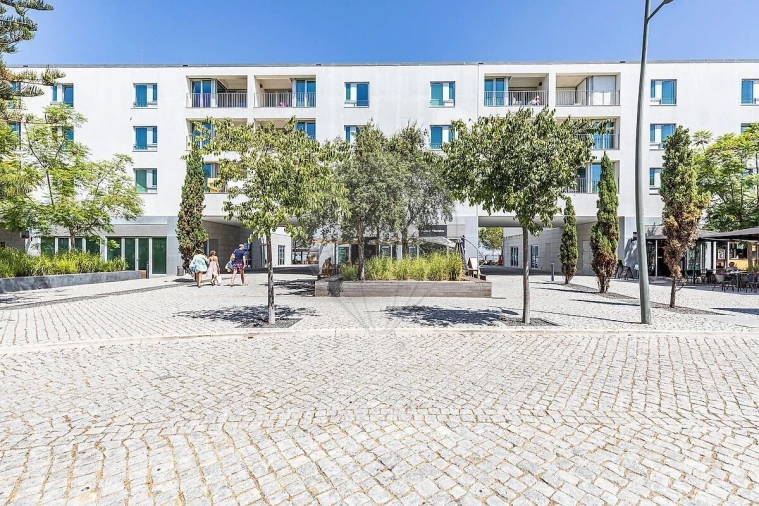 Apartamento T1 para Venda em Carvalhal Foto 3