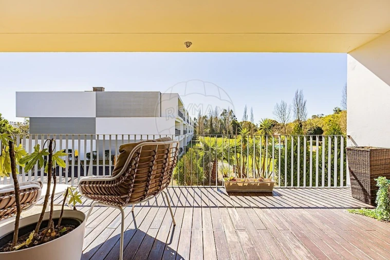 Apartamento T3 para Venda em Queluz e Belas Foto 1