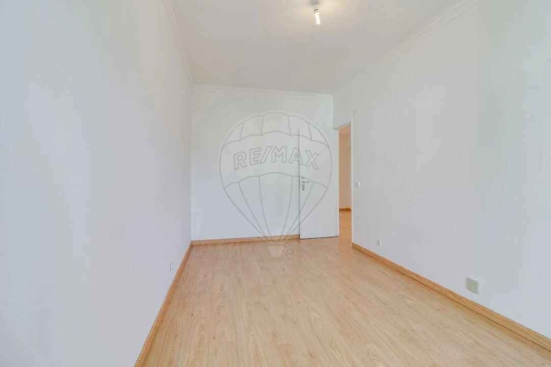 Apartamento T2 para Venda em Sacavém e Prior Velho Foto 20