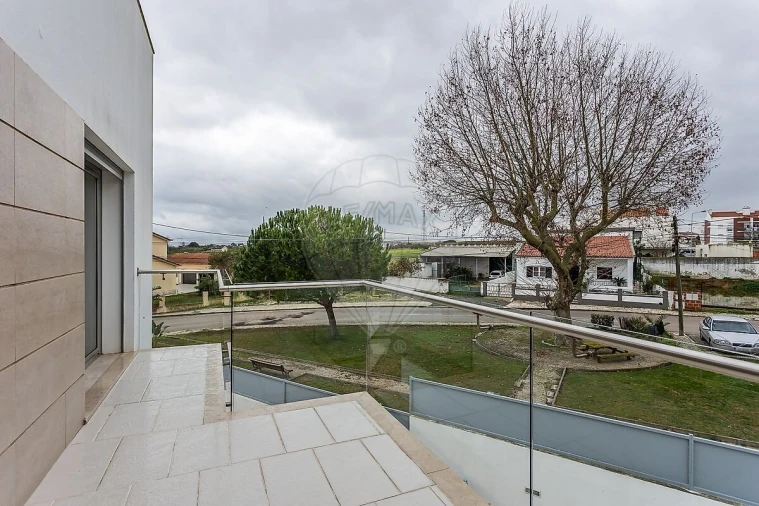 Moradia T3 para Venda em Atalaia e Alto Estanqueiro-Jardia Foto 33