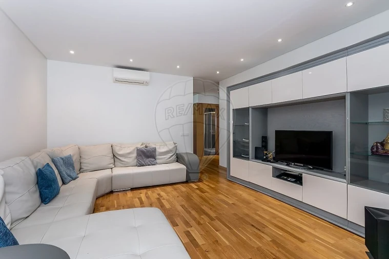 Moradia T3 para Venda em Atalaia e Alto Estanqueiro-Jardia Foto 11