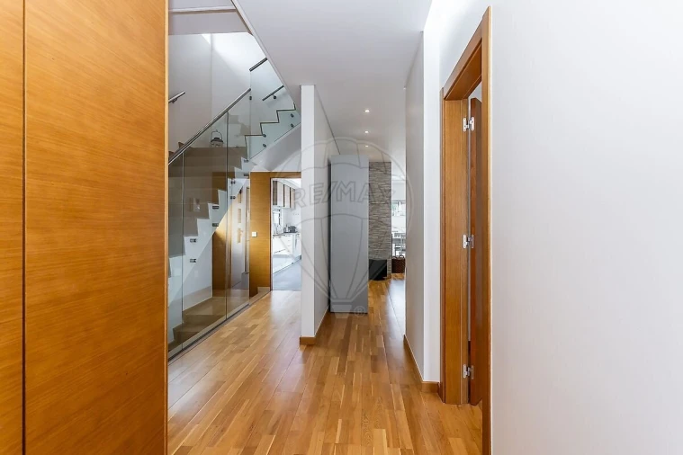 Moradia T3 para Venda em Atalaia e Alto Estanqueiro-Jardia Foto 2