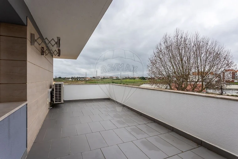 Moradia T3 para Venda em Atalaia e Alto Estanqueiro-Jardia Foto 43