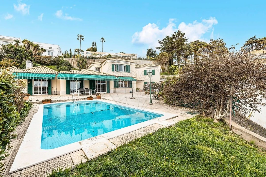 Moradia T4 para Venda em Oeiras e São Julião da Barra, Paço de Arcos e Caxias Foto 1