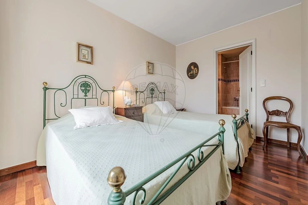 Moradia T4 para Venda em Oeiras e São Julião da Barra, Paço de Arcos e Caxias Foto 16