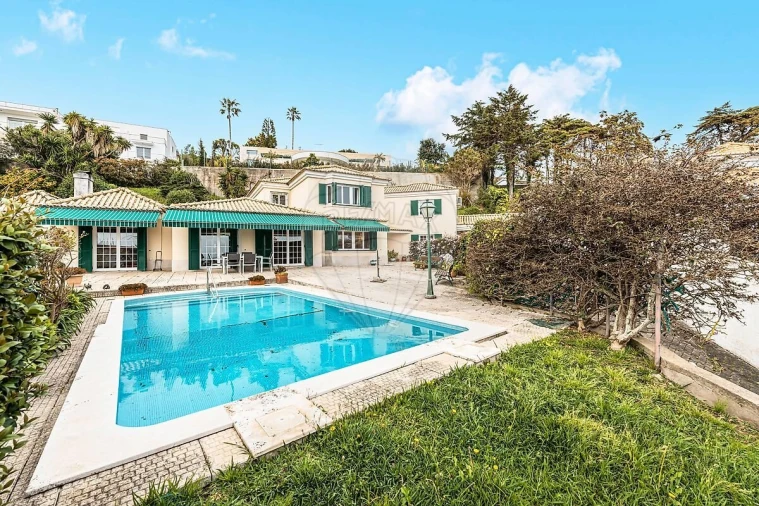 Moradia T4 para Venda em Oeiras e São Julião da Barra, Paço de Arcos e Caxias