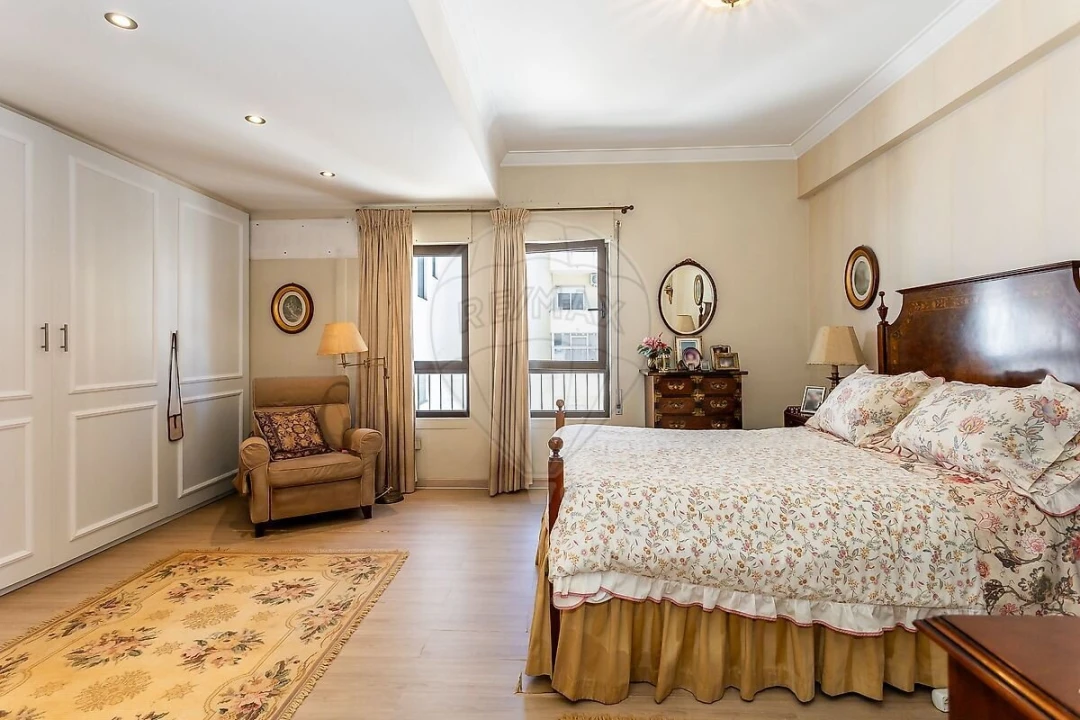 Apartamento T2 para Venda em Algés, Linda-A-Velha e Cruz Quebrada-Dafundo Foto 8