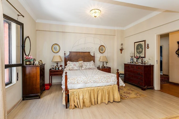 Apartamento T2 para Venda em Algés, Linda-A-Velha e Cruz Quebrada-Dafundo Foto 9