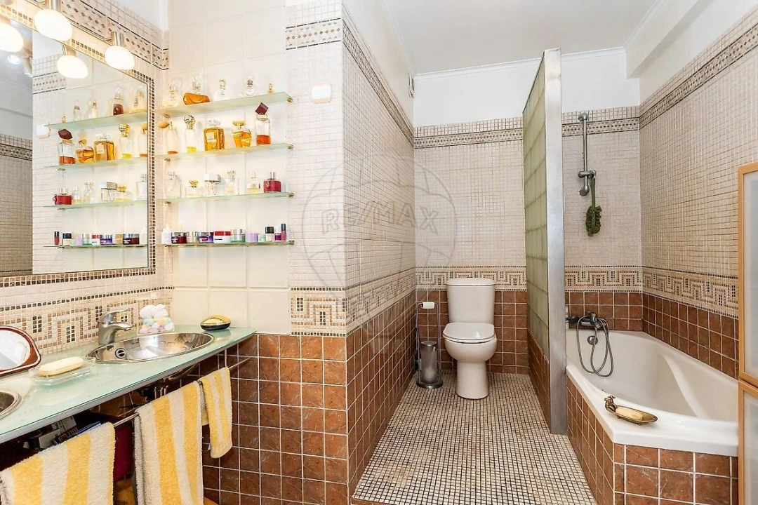 Apartamento T2 para Venda em Algés, Linda-A-Velha e Cruz Quebrada-Dafundo Foto 12