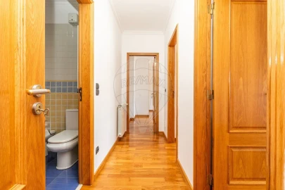 Apartamento T3 para Venda em Carcavelos e Parede