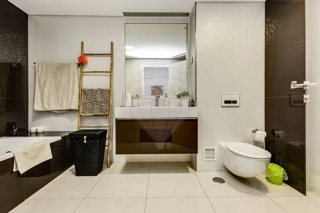 Apartamento T4 para Venda em Sacavém e Prior Velho Foto 39