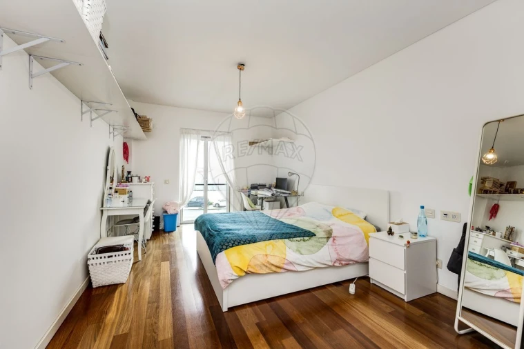 Apartamento T4 para Venda em Sacavém e Prior Velho Foto 37