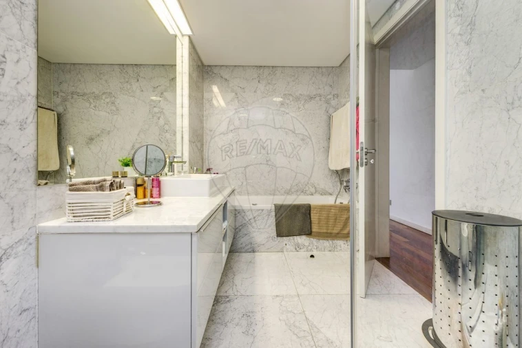 Apartamento T4 para Venda em Sacavém e Prior Velho Foto 34