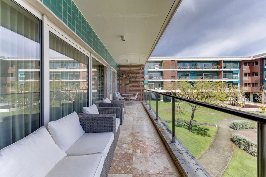 Apartamento T4 para Venda em Sacavém e Prior Velho Foto 21