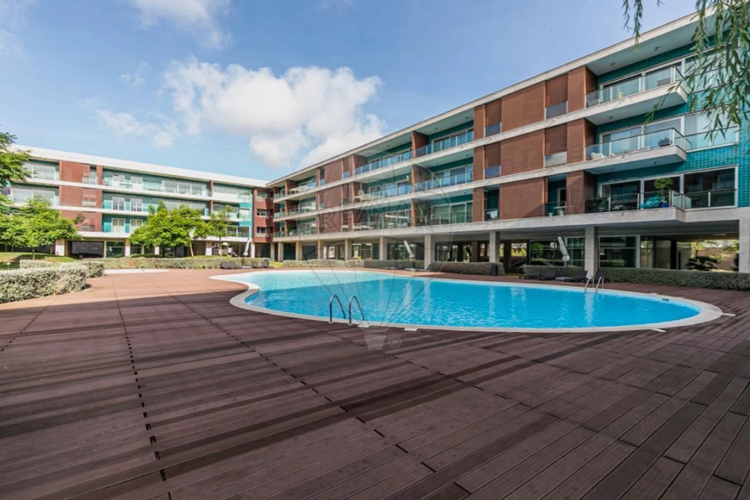 Apartamento T4 para Venda em Sacavém e Prior Velho Foto 1