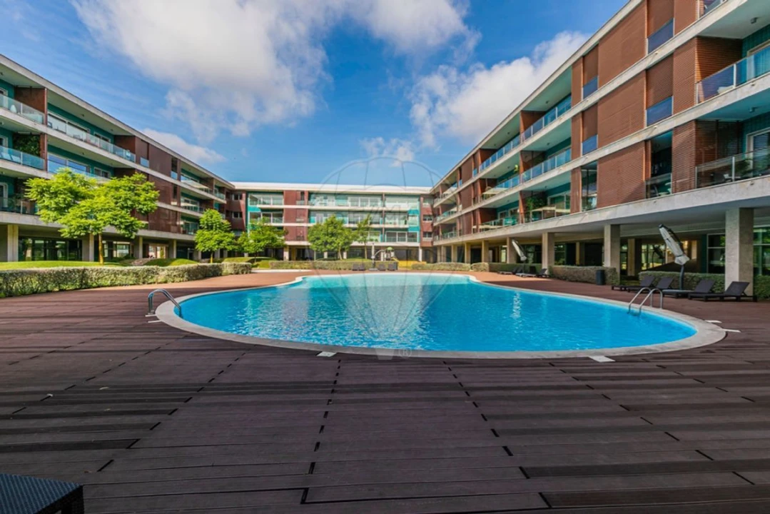 Apartamento T4 para Venda em Sacavém e Prior Velho Foto 48