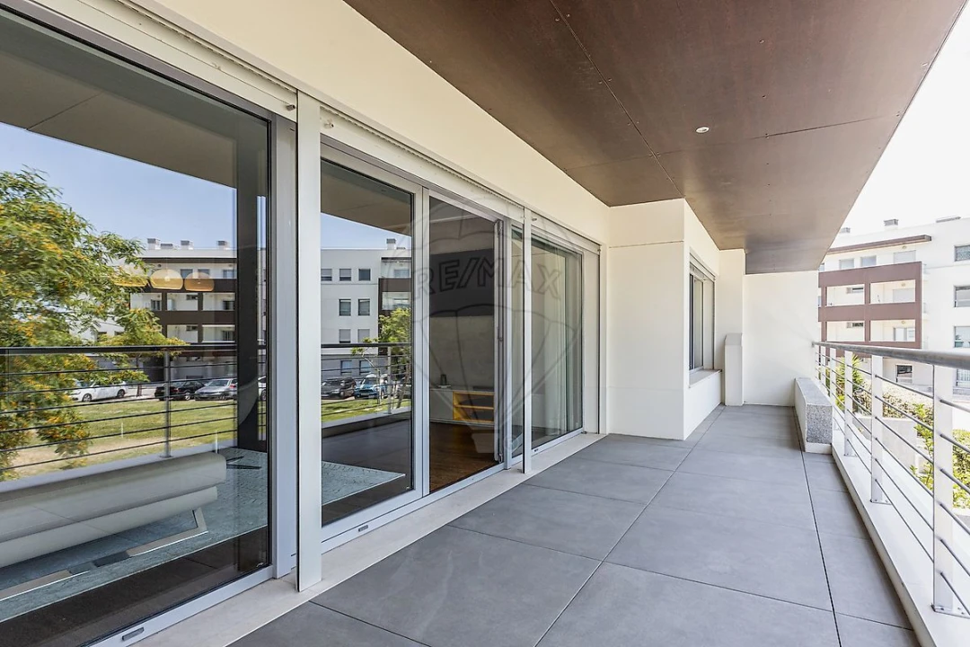Apartamento T3 para Venda em Oeiras e São Julião da Barra, Paço de Arcos e Caxias Foto 2