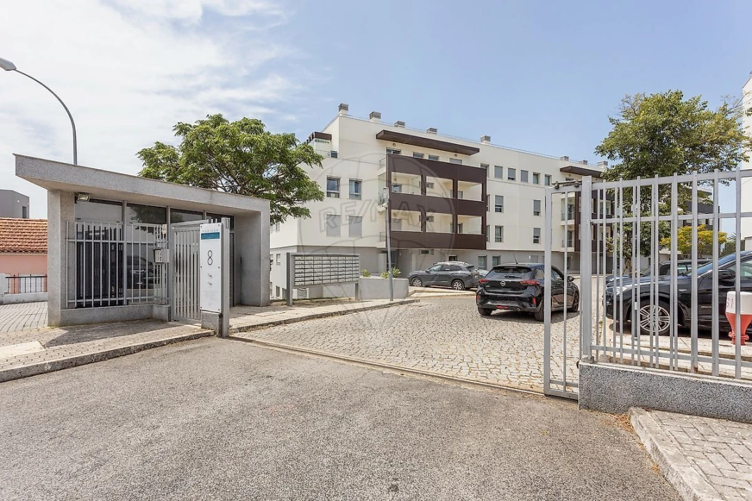 Apartamento T3 para Venda em Oeiras e São Julião da Barra, Paço de Arcos e Caxias Foto 35