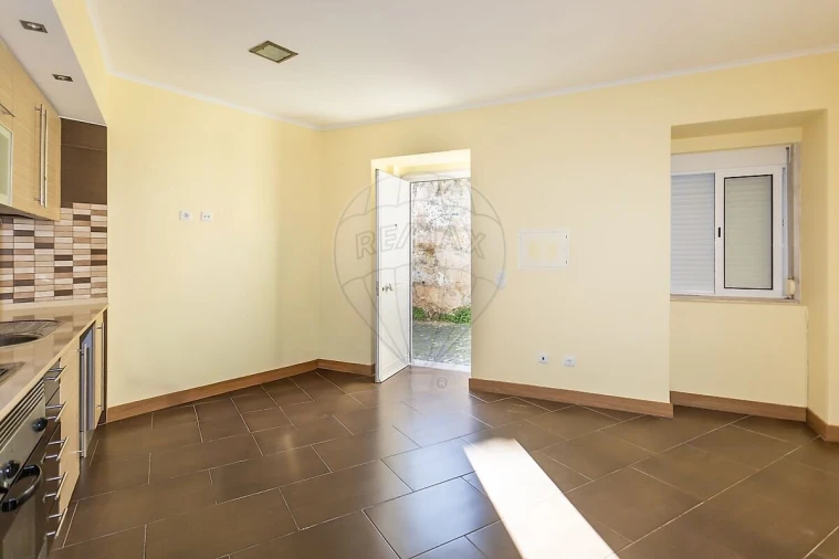 Moradia T1 para Venda em Barreiro e Lavradio Foto 5