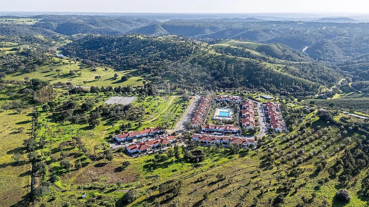 Moradia T3 para Venda em Santa Maria do Castelo e Santiago e Santa Susana Foto 6