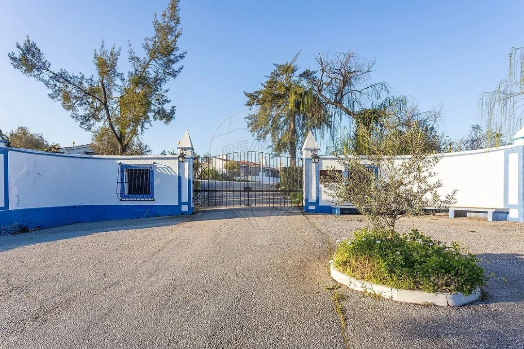 Moradia T3 para Venda em Santa Maria do Castelo e Santiago e Santa Susana Foto 2