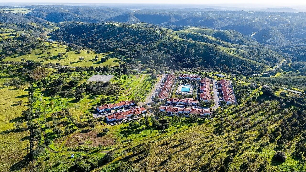 Moradia T3 para Venda em Santa Maria do Castelo e Santiago e Santa Susana Foto 7