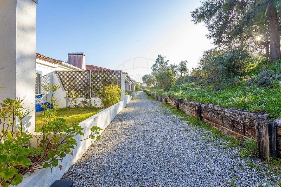 Moradia T3 para Venda em Santa Maria do Castelo e Santiago e Santa Susana Foto 32