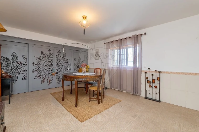 Moradia T4 para Venda em Igreja Nova e Cheleiros Foto 41