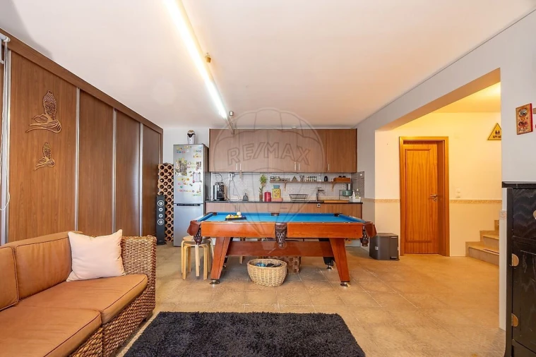 Moradia T4 para Venda em Igreja Nova e Cheleiros Foto 42