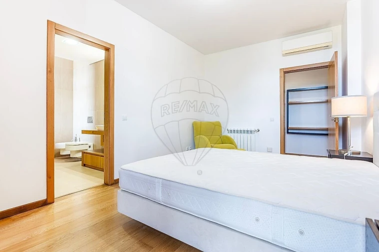 Apartamento T4 para Venda em Santa Maria e São Miguel, São Martinho, São Pedro Penaferrim Foto 34