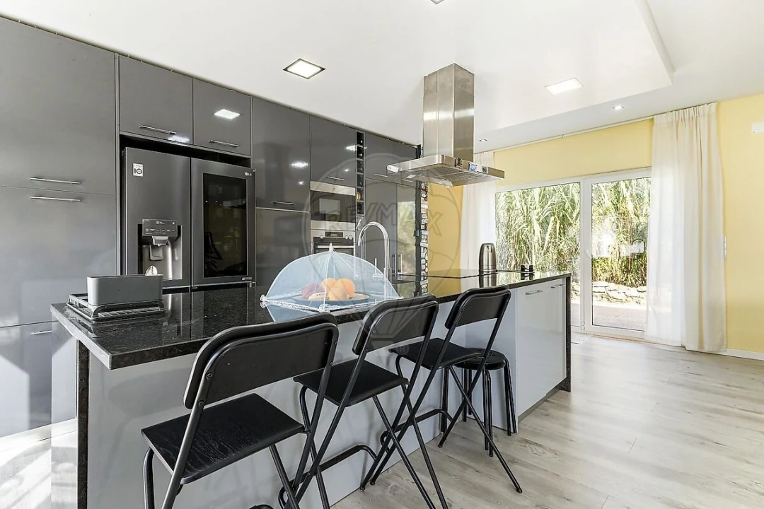 Moradia T3 para Venda em Santa Maria e São Miguel, São Martinho, São Pedro Penaferrim Foto 6