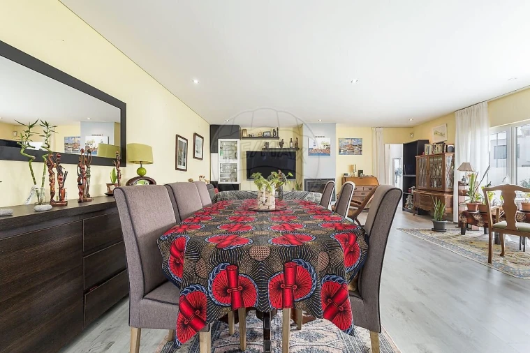 Moradia T3 para Venda em Santa Maria e São Miguel, São Martinho, São Pedro Penaferrim Foto 4