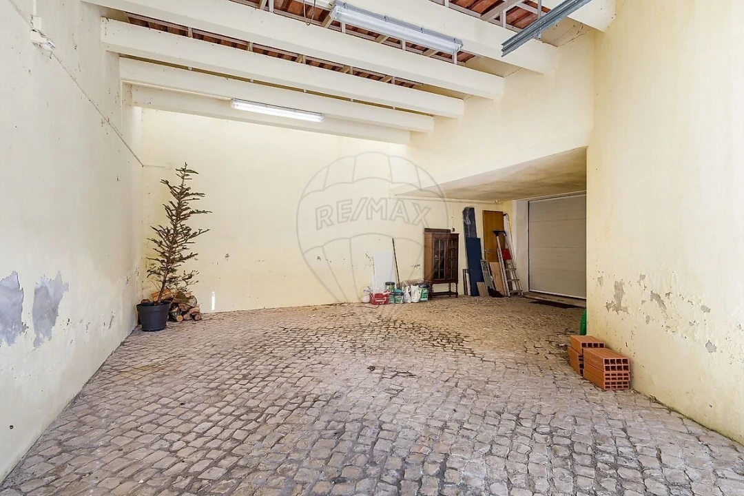 Moradia T4 para Venda em Santa Maria e São Miguel, São Martinho, São Pedro Penaferrim Foto 29