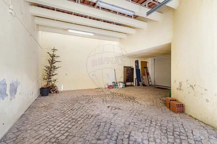 Moradia T4 para Venda em Santa Maria e São Miguel, São Martinho, São Pedro Penaferrim Foto 29