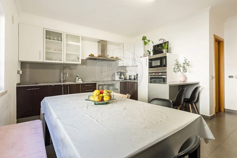 Moradia T4 para Venda em Santa Maria e São Miguel, São Martinho, São Pedro Penaferrim Foto 12