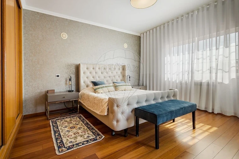 Moradia T4 para Venda em Santa Maria e São Miguel, São Martinho, São Pedro Penaferrim Foto 7