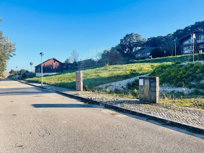 Terreno para Venda em Aldeia Galega da Merceana e Aldeia Gavinha Foto 1