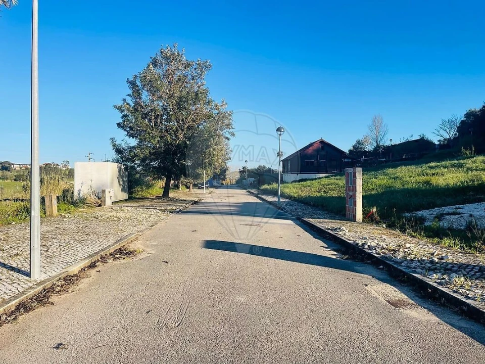 Terreno para Venda em Aldeia Galega da Merceana e Aldeia Gavinha Foto 4
