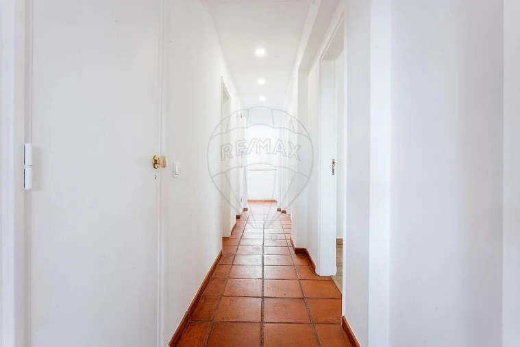 Apartamento T2 para Venda em Cascais e Estoril Foto 8