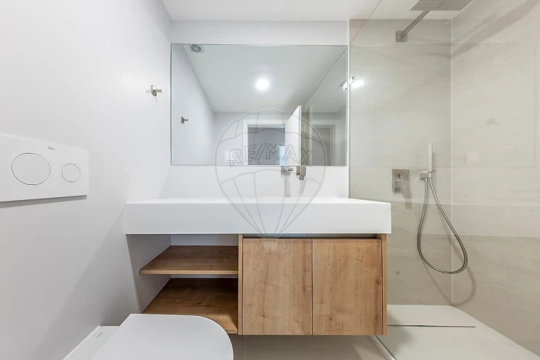 Apartamento T4 para Venda em Santa Maria e São Miguel, São Martinho, São Pedro Penaferrim Foto 25