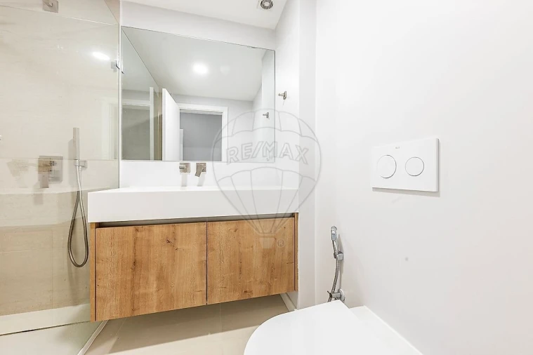 Apartamento T4 para Venda em Santa Maria e São Miguel, São Martinho, São Pedro Penaferrim Foto 20