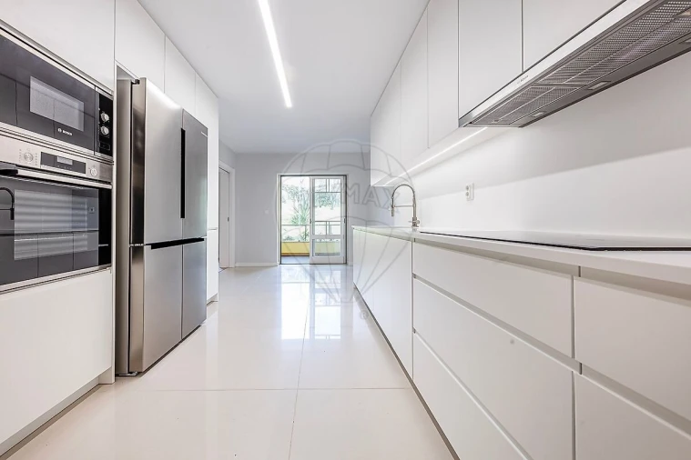 Apartamento T4 para Venda em Santa Maria e São Miguel, São Martinho, São Pedro Penaferrim Foto 10