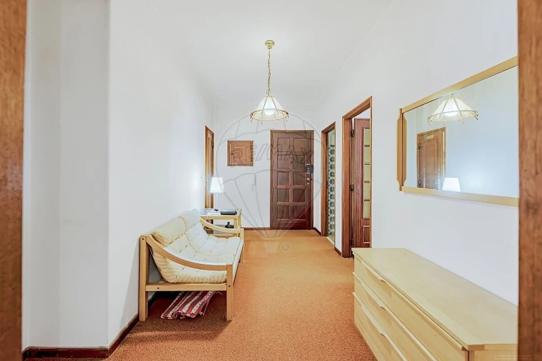 Apartamento T3 para Venda em Oeiras e São Julião da Barra, Paço de Arcos e Caxias