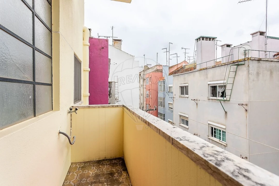 Apartamento T2 para Venda em Moscavide e Portela Foto 17